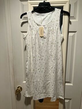 Ekouaer M Women’s Organic Cotton Sleeveless Nightdress w/pockets. Brand New.